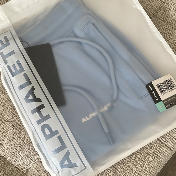 NEW Alphalete Essential Core Athletic Shorts Ice Blue - Picture 7 of 7